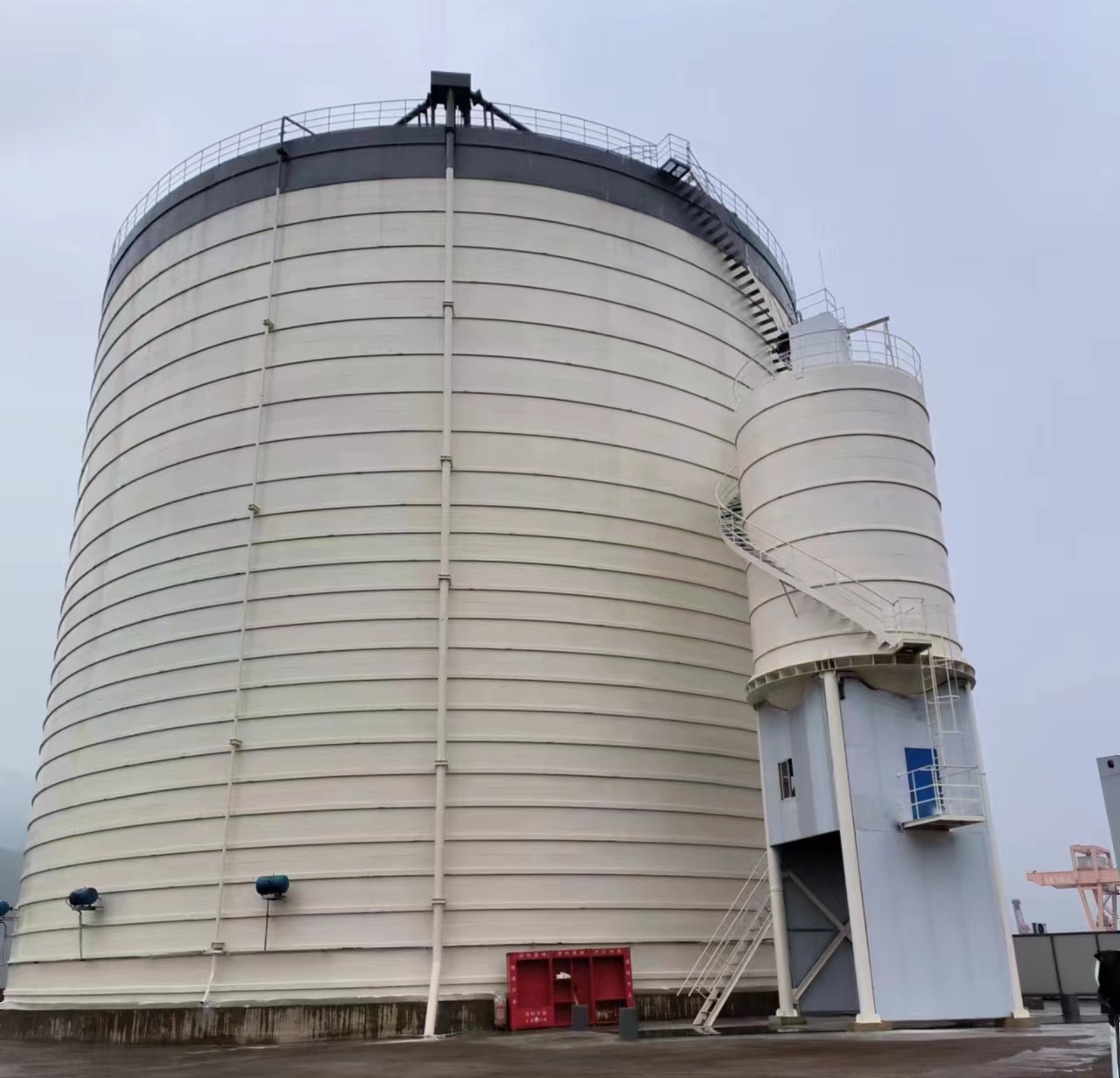 类乌齐10万吨水泥钢板库